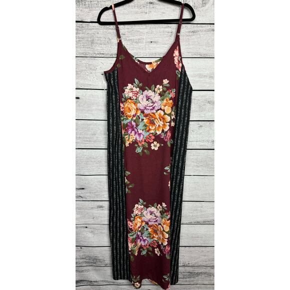 NWT Ladies Plus Oddy Burgundy Floral Boutique Maxi Dress- Medium - Picture 1 of 2